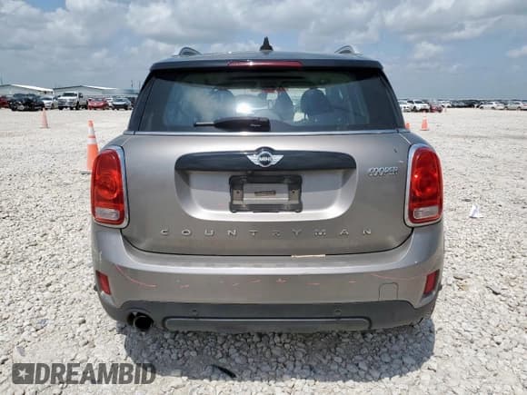 ✅ 2017 MINI Countryman Cooper • VIN: WMZYS7C30H3E07020 • Lot: 59914905. Listed on Copart with 66,605 mi. Free auction sales archive from the USA and detailed vehicle history report at DreamBid. Image 6.