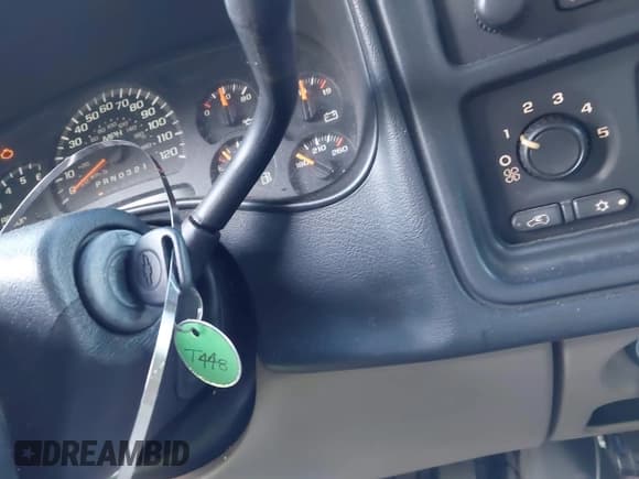 ✅ 2007 Chevrolet Silverado 2500HD Work Truck • VIN: 1GCHC24U97E115034 • Lot: 42288949. Wystawiony na IAAI z przebiegiem 108 638 mil. Bezpłatny archiwum sprzedaży aukcyjnych z USA i szczegółowy raport historii pojazdu na DreamBid. Zdjęcie 11.