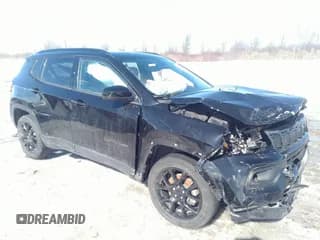 ✅ 2022 Jeep Compass Latitude • VIN: 3C4NJDBB5NT198996 • Лот: 41612511. Опубликован ранее на IAAI с пробегом 13 986 миль. Бесплатный доступ к архиву аукционных продаж из США и подробный отчёт об истории автомобиля на DreamBid. Изображение 1.