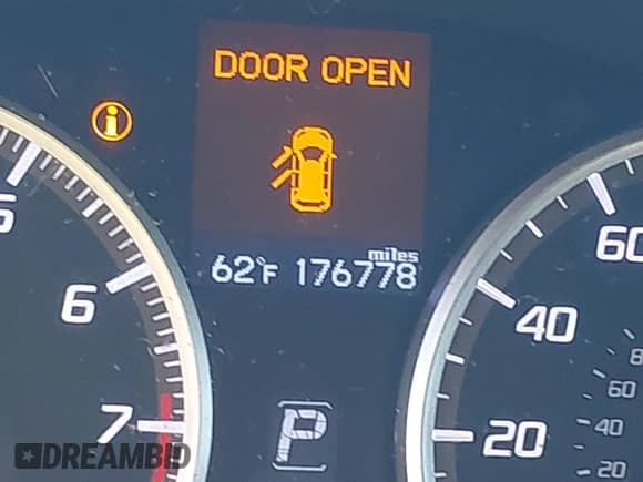 ✅ 2016 Acura RDX • VIN: 5J8TB3H36GL016611 • Lot: 43510553. Wystawiony na IAAI z przebiegiem 176 778 mil. Bezpłatny archiwum sprzedaży aukcyjnych z USA i szczegółowy raport historii pojazdu na DreamBid. Zdjęcie 16.