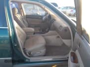 ✅ 1996 Lexus LS 400 • VIN: JT8BH22F5T0047509 • Lot: 41255607. Listed on IAAI with 230,629 mi. Free auction sales archive from the USA and detailed vehicle history report at DreamBid. Image 5.