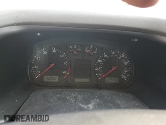 ✅ 2003 Volkswagen EuroVan MV • VIN: WV2MB47033H038192 • Lot: 67783954. Listed on Copart with 176,595 mi. Free auction sales archive from the USA and detailed vehicle history report at DreamBid. Image 9.