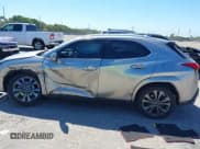 ✅ 2022 Lexus UX 200 F Sport • VIN: JTHE3JBH3N2056014 • Лот: 41832434. Опубликован ранее на IAAI с пробегом 25 693 миль. Бесплатный доступ к архиву аукционных продаж из США и подробный отчёт об истории автомобиля на DreamBid. Изображение 15.