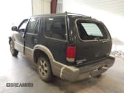 ✅ 1999 Oldsmobile Bravada • VIN: 1GHDT13W7X2717521 • Lot: 43573391. Wystawiony na IAAI z przebiegiem Nie podano. Bezpłatny archiwum sprzedaży aukcyjnych z USA i szczegółowy raport historii pojazdu na DreamBid. Zdjęcie 3.