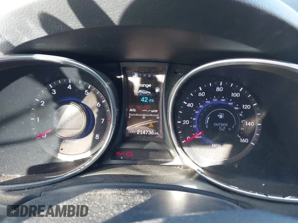 ✅ 2013 Hyundai Santa Fe Sport • VIN: 5XYZW3LA5DG040716 • Lot: 43681898. Listed on IAAI with 214,736 mi. Free auction sales archive from the USA and detailed vehicle history report at DreamBid. Image 7.