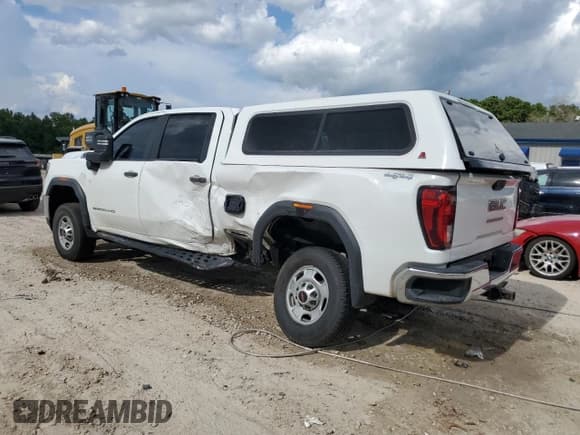 ✅ 2021 GMC Sierra 2500HD • VIN: 1GT49LE72MF234058 • Лот: 63710545. Опубликован ранее на Copart с пробегом 112 763 миль. Бесплатный доступ к архиву аукционных продаж из США и подробный отчёт об истории автомобиля на DreamBid. Изображение 2.