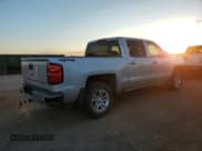 ✅ 2018 Chevrolet Silverado 1500 LT • VIN: 3GCUKREC6JG425562 • Лот: 82734105. Опубликован ранее на Copart с пробегом 143 221 миль. Бесплатный доступ к архиву аукционных продаж из США и подробный отчёт об истории автомобиля на DreamBid. Изображение 3.