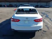 ✅ 2018 Toyota Camry LE • VIN: 4T1B11HK8JU114982 • Lot: 43483434. Listed on IAAI with 98,592 mi. Free auction sales archive from the USA and detailed vehicle history report at DreamBid. Image 17.