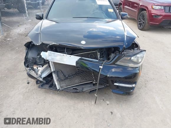 ✅ 2012 Mercedes-Benz C 300 Sport • VIN: WDDGF8BB4CR200153 • Lot: 42585876. Listed on IAAI with 84,843 mi. Free auction sales archive from the USA and detailed vehicle history report at DreamBid. Image 6.