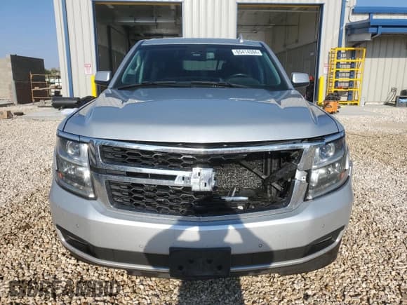 ✅ 2015 Chevrolet Suburban LT • VIN: 1GNSKJKC9FR692948 • Lot: 65414594. Wystawiony na Copart z przebiegiem 182 909 mil. Bezpłatny archiwum sprzedaży aukcyjnych z USA i szczegółowy raport historii pojazdu na DreamBid. Zdjęcie 5.