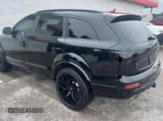 ✅ 2014 Audi Q7 Prestige • VIN: WA1WMAFE6ED009965 • Lot: 71056345. Wystawiony na Copart z przebiegiem 226 697 mil. Bezpłatny archiwum sprzedaży aukcyjnych z USA i szczegółowy raport historii pojazdu na DreamBid. Zdjęcie 3.