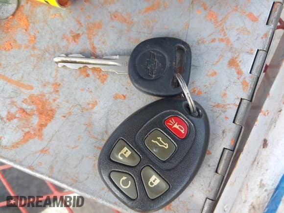 ✅ 2011 Chevrolet Traverse 2LT • VIN: 1GNKVJED0BJ108036 • Lot: 43703538. Listed on IAAI with 199,953 mi. Free auction sales archive from the USA and detailed vehicle history report at DreamBid. Image 11.