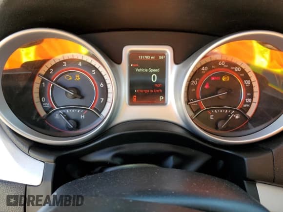 ✅ 2017 Dodge Journey SXT • VIN: 3C4PDCBB5HT563837 • Лот: 90735415. Опубликован ранее на Copart с пробегом 131 783 миль. Бесплатный доступ к архиву аукционных продаж из США и подробный отчёт об истории автомобиля на DreamBid. Изображение 9.