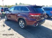 ✅ 2019 Toyota Highlander Limited Platinum • VIN: 5TDDZRFH4KS958860 • Lot: 43442834. Listed on IAAI with 67,193 mi. Free auction sales archive from the USA and detailed vehicle history report at DreamBid. Image 3.