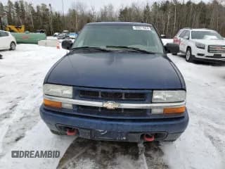 ✅ 2004 Chevrolet Blazer LS • VIN: 1GNDT13XX4K144034 • Lot: 85671624. Wystawiony na Copart z przebiegiem 157 534 mil. Bezpłatny archiwum sprzedaży aukcyjnych z USA i szczegółowy raport historii pojazdu na DreamBid. Zdjęcie 5.