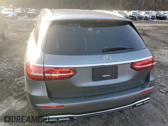 ✅ 2021 Mercedes-Benz E 63 S AMG • VIN: W1KZH8KB4MA982800 • Лот: 44360975. Опубликован ранее на Copart с пробегом 31 728 миль. Бесплатный доступ к архиву аукционных продаж из США и подробный отчёт об истории автомобиля на DreamBid. Изображение 6.