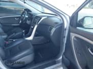 ✅ 2014 Hyundai Elantra • VIN: KMHD35LH0EU189204 • Lot: 43294568. Listed on IAAI with 121,570 mi. Free auction sales archive from the USA and detailed vehicle history report at DreamBid. Image 5.