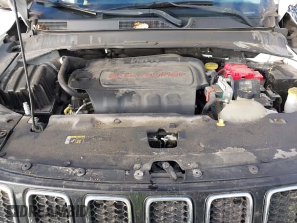 ✅ 2019 Jeep Compass Altitude • VIN: 3C4NJDBB5KT641482 • Lot: 43705983. Listed on IAAI with 140,929 mi. Free auction sales archive from the USA and detailed vehicle history report at DreamBid. Image 10.