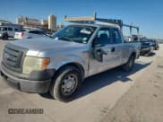 ✅ 2010 Ford F-150 XL • VIN: 1FTEX1CWXAFC37116 • Lot: 86507135. Wystawiony na Copart z przebiegiem 173 162 mil. Bezpłatny archiwum sprzedaży aukcyjnych z USA i szczegółowy raport historii pojazdu na DreamBid. Zdjęcie 1.
