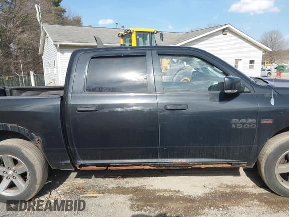 ✅ 2009 Dodge 1500 Laramie • VIN: 1D3HV13TX9S706949 • Lot: 41803074. Wystawiony na IAAI z przebiegiem 144 047 mil. Bezpłatny archiwum sprzedaży aukcyjnych z USA i szczegółowy raport historii pojazdu na DreamBid. Zdjęcie 14.