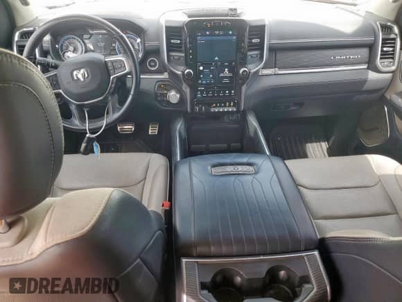 2022 Ram 1500 Limited z VIN 1C6SRFHT6NN132505, wystawiony jako Copart lot #65553465 z przebiegiem 46 926 mil mil oraz Szkoda całkowita • Salvage title. Historia ofert i sprzedaży dostępna na DreamBid. Obrazek 8.