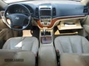 ✅ 2009 Hyundai Santa Fe Limited • VIN: 5NMSH73E79H321032 • Lot: 70683134. Listed on Copart with 251,831 mi. Free auction sales archive from the USA and detailed vehicle history report at DreamBid. Image 8.