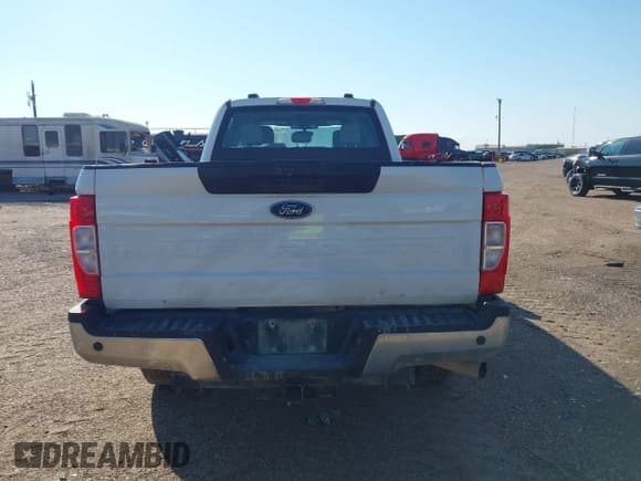 ✅ 2021 Ford F-250 XL • VIN: 1FT7W2B68MED04521 • Lot: 43358228. Wystawiony na IAAI z przebiegiem Nie podano. Bezpłatny archiwum sprzedaży aukcyjnych z USA i szczegółowy raport historii pojazdu na DreamBid. Zdjęcie 16.