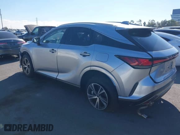 ✅ 2024 Lexus RX 350 • VIN: JTJCHMAA2R2020186 • Lot: 40822228. Listed on IAAI with 3,508 mi. Free auction sales archive from the USA and detailed vehicle history report at DreamBid. Image 3.