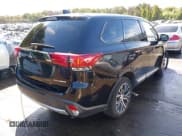 ✅ 2018 Mitsubishi Outlander ES • VIN: JA4AZ3A31JZ071431 • Lot: 43086002. Listed on IAAI with 164,690 mi. Free auction sales archive from the USA and detailed vehicle history report at DreamBid. Image 4.