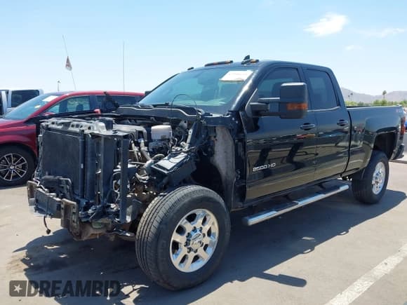 ✅ 2015 Chevrolet Silverado 2500HD LT • VIN: 1GC2KVEG2FZ548656 • Lot: 42496634. Wystawiony na IAAI z przebiegiem 248 812 mil. Bezpłatny archiwum sprzedaży aukcyjnych z USA i szczegółowy raport historii pojazdu na DreamBid. Zdjęcie 6.