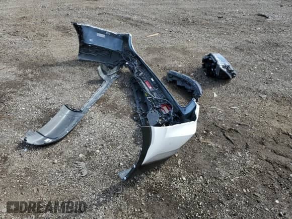 2024 Hyundai Palisade SEL с VIN KM8R4DGE4RU752080, выставлен на аукционе Copart как лот 61611444 с пробегом 4 962 миль миль и Списание • Salvage title. История ставок и продаж доступна на DreamBid. Изображение 13.