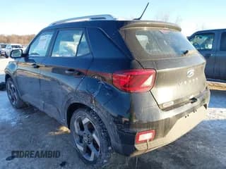 ✅ 2024 Hyundai Venue SEL • VIN: KMHRC8A38RU312638 • Lot: 41262239. Wystawiony na IAAI z przebiegiem 6 848 mil. Bezpłatny archiwum sprzedaży aukcyjnych z USA i szczegółowy raport historii pojazdu na DreamBid. Zdjęcie 3.