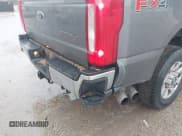 ✅ 2024 Ford F-250 XL • VIN: 1FT7W2BT2REE01002 • Lot: 43105733. Wystawiony na IAAI z przebiegiem 62 496 mil. Bezpłatny archiwum sprzedaży aukcyjnych z USA i szczegółowy raport historii pojazdu na DreamBid. Zdjęcie 18.