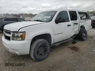 ✅ 2008 Chevrolet Suburban Commercial • VIN: 3GNGK26KX8G205112 • Lot: 72342594. Wystawiony na Copart z przebiegiem 157 327 mil. Bezpłatny archiwum sprzedaży aukcyjnych z USA i szczegółowy raport historii pojazdu na DreamBid. Zdjęcie 1.