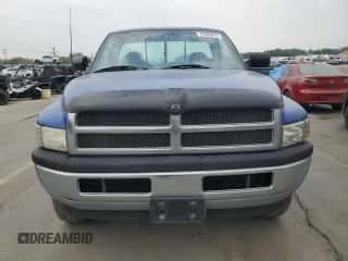 1996 Dodge 1500 z VIN 1B7HF16YXTJ173883, wystawiony jako Copart lot #71092674 z przebiegiem 144 323 mil mil oraz Szkoda całkowita • Salvage title. Historia ofert i sprzedaży dostępna na DreamBid. Obrazek 5.