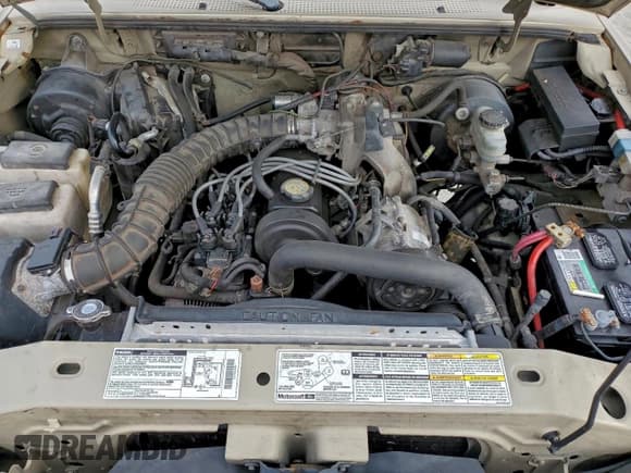 ✅ 1999 Mazda B-Series SX • VIN: 4F4YR12C7XTM22336 • Lot: 93998875. Listed on Copart with 304,120 mi. Free auction sales archive from the USA and detailed vehicle history report at DreamBid. Image 11.