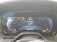 ✅ 2024 Maserati Grecale GT • VIN: ZN6PMDAA4R7449380 • Lot: 85438065. Wystawiony na Copart z przebiegiem 3 473 mil. Bezpłatny archiwum sprzedaży aukcyjnych z USA i szczegółowy raport historii pojazdu na DreamBid. Zdjęcie 9.