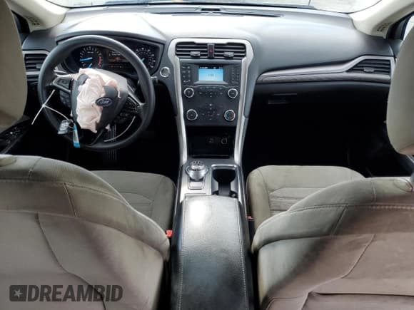 ✅ 2020 Ford Fusion S • VIN: 3FA6P0G75LR262793 • Lot: 93336145. Listed on Copart with 71,318 mi. Free auction sales archive from the USA and detailed vehicle history report at DreamBid. Image 8.