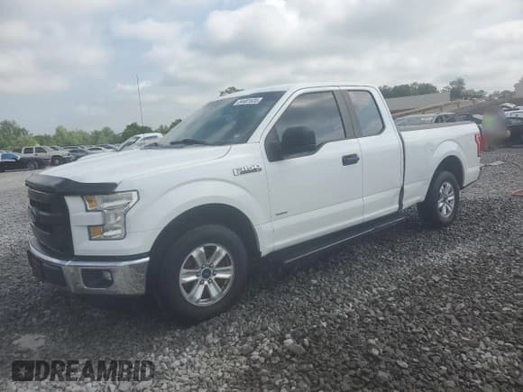 ✅ 2015 Ford F-150 XL • VIN: 1FTEX1CP2FFD00631 • Lot: 54481635. Wystawiony na Copart z przebiegiem 121 182 mil. Bezpłatny archiwum sprzedaży aukcyjnych z USA i szczegółowy raport historii pojazdu na DreamBid. Zdjęcie 1.
