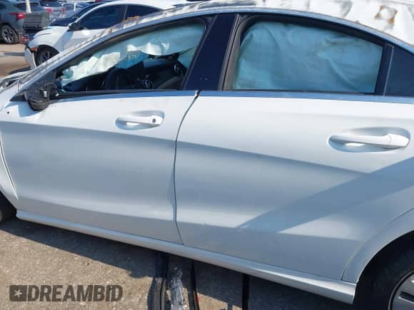 2019 Mercedes-Benz CLA 250 with VIN WDDSJ4EB7KN747341, listed as a IAAI auction lot 43031587 with Not provided miles and . Bid and sale history available at DreamBid. Image 13.