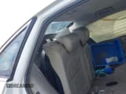 ✅ 2009 Hyundai Azera Limited • VIN: KMHFC46F79A358185 • Lot: 42502180. Listed on IAAI with 176,983 mi. Free auction sales archive from the USA and detailed vehicle history report at DreamBid. Image 8.