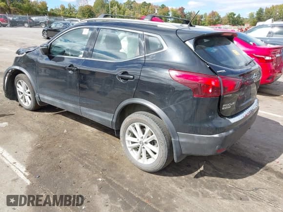 ✅ 2019 Nissan Rogue S • VIN: JN1BJ1CR2KW629235 • Lot: 43451204. Listed on IAAI with 88,285 mi. Free auction sales archive from the USA and detailed vehicle history report at DreamBid. Image 3.