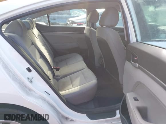 ✅ 2017 Hyundai Elantra SE • VIN: 5NPD74LF7HH100969 • Lot: 43527288. Listed on IAAI with 164,887 mi. Free auction sales archive from the USA and detailed vehicle history report at DreamBid. Image 8.