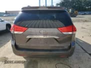 ✅ 2012 Toyota Sienna XLE • VIN: 5TDDK3DC2CS034105 • Лот: 62735765. Опубликован ранее на Copart с пробегом 145 858 миль. Бесплатный доступ к архиву аукционных продаж из США и подробный отчёт об истории автомобиля на DreamBid. Изображение 6.