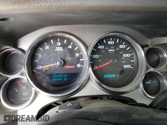 ✅ 2009 Chevrolet Silverado 2500HD Work Truck • VIN: 1GCHC49K29E109971 • Лот: 54607675. Опубликован ранее на Copart с пробегом 306 048 миль. Бесплатный доступ к архиву аукционных продаж из США и подробный отчёт об истории автомобиля на DreamBid. Изображение 9.