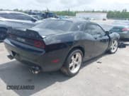 ✅ 2012 Dodge Challenger R/T • VIN: 2C3CDYBT5CH286004 • Lot: 40277418. Wystawiony na IAAI z przebiegiem Nie podano. Bezpłatny archiwum sprzedaży aukcyjnych z USA i szczegółowy raport historii pojazdu na DreamBid. Zdjęcie 4.