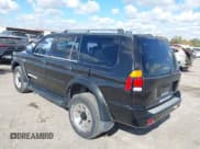 ✅ 2001 Mitsubishi Montero Sport • VIN: JA4LS31R61P032704 • Lot: 43713861. Wystawiony na IAAI z przebiegiem 237 506 mil. Bezpłatny archiwum sprzedaży aukcyjnych z USA i szczegółowy raport historii pojazdu na DreamBid. Zdjęcie 3.
