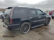 ✅ 2007 GMC Yukon Denali • VIN: 1GKFK63897J148035 • Lot: 94592295. Wystawiony na Copart z przebiegiem 207 657 mil. Bezpłatny archiwum sprzedaży aukcyjnych z USA i szczegółowy raport historii pojazdu na DreamBid. Zdjęcie 3.