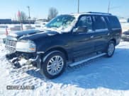 ✅ 2013 Lincoln Navigator • VIN: 5LMJJ2J5XDEL00072 • Лот: 41565358. Опубликован ранее на IAAI с пробегом 230 896 миль. Бесплатный доступ к архиву аукционных продаж из США и подробный отчёт об истории автомобиля на DreamBid. Изображение 19.