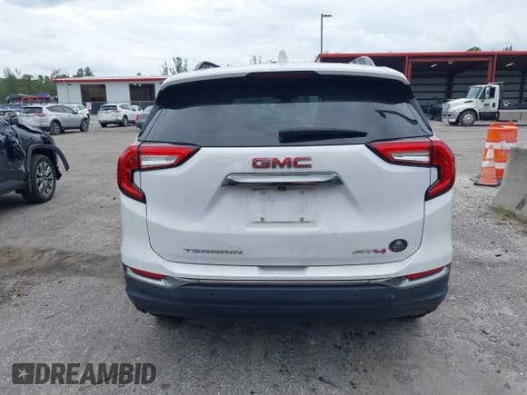 ✅ 2022 GMC Terrain AT4 • VIN: 3GKALYEV9NL297752 • Lot: 43639830. Wystawiony na IAAI z przebiegiem 30 363 mil. Bezpłatny archiwum sprzedaży aukcyjnych z USA i szczegółowy raport historii pojazdu na DreamBid. Zdjęcie 15.